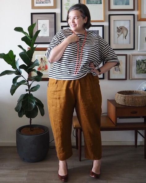 Ochre Pants Outfit, Linen Pants Outfit Plus Size, 2024 Lookbook, Colorful Hairstyles, Look Plus Size, Frou Frou, Moda Plus, Plus Size Fashion For Women, Curvy Outfits