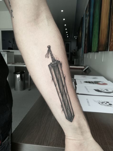 Dragonslayer Berserk Tattoo, Dragon Slayer Tattoo, Dragonslayer Berserk, Guts Berserk Tattoo, Berserk Dragonslayer, Berserk Tattoo Ideas, Berserk Tattoos, Berserker Tattoo, Berserk Tattoo