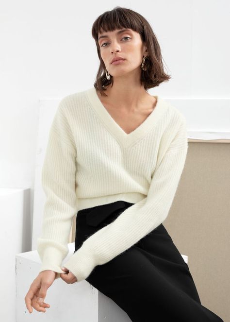 & Other Stories Ribbed V-Neck Wool Blend Sweater Vneck Sweater Outfit, V Neck Sweater Outfit, Neck Sweater Outfit, Waving Goodbye, Models Off Duty Style, Cheap Sweaters, Look Expensive, Sweater Outfit, Knit Turtleneck Sweater