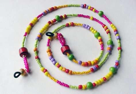 How to Make a Beaded Lanyard : 6 Steps - Instructables Diy Lanyard Id Holder Beaded, How To Make Beaded Lanyards Tutorials, How To Make A Lanyard With Beads, How To Make A Beaded Lanyard, Diy Lanyard Beaded, Beaded Lanyards Diy, How To Make Lanyards, Lanyard Tutorial, Lanyard Crafts