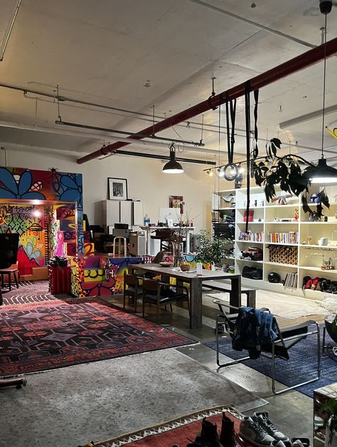 Live Work Loft Artist Studios, Nyc Warehouse Apartment, Art Studio New York, Coco Blake Apartment, Dream Loft Apartment, Nyc Small Apartment Aesthetic, Nyc Loft Aesthetic, New York Loft Aesthetic, Artist Studio Apartment