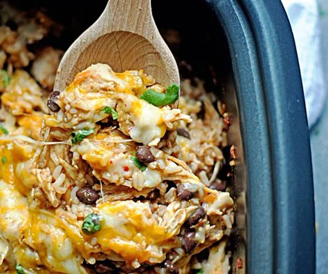 Slow Cooker Rice Recipes, Slow Cooker Spicy Chicken, Spicy Chicken And Rice, Slow Cooker Rice, Mexican Dinner Recipes, Mexican Dinner, Simple Meals, Mexican Cooking, Budget Recipes