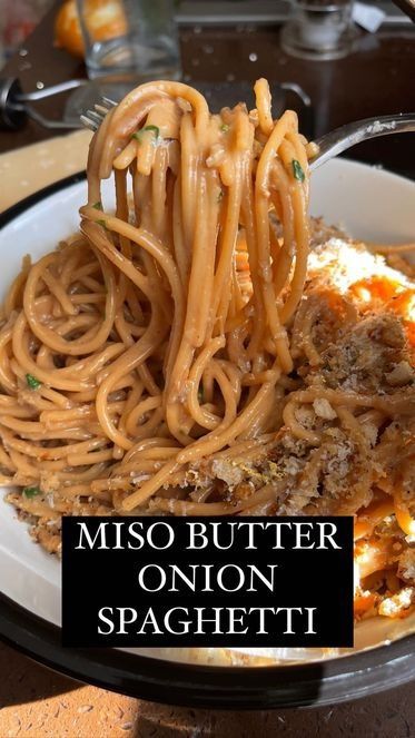 seemagetsbaked on Instagram: This spaghetti is incredibly buttery, rich with lots of caramelised onions and miso paste. It’s a match made in heaven and now it’s in a… Seema Pankhania, Onion Spaghetti, Caramelised Onions, Miso Butter, Miso Paste, Butter Pasta, A Match Made In Heaven, Match Made In Heaven, Made In Heaven