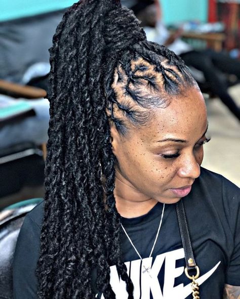 KrisCynthia aka T.N.T.🦋 on Instagram: “Please tag the source😁👑 #Naturalhair #naturalbeauty #teamnatural #locs #dreadlocs #kings #queens #fro ##dreadlocs #goodhair #beauty…” Long Locs Hairstyles For Women, Dreads Styles For Women, Thick Locs, Long Locs, Natural Hair Accessories, Loc Hairstyles, Beautiful Locs, Beautiful Dreadlocks, Short Locs Hairstyles