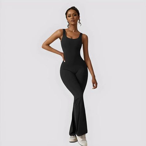 🌟✨ Step into glamour with our stunning new collection! 🌟✨ These chic pieces are here to make a statement! 💖 Flared Jumpsuit $20 Foam Printed Sweatshirts $85 Bodysuit Corset Backless Shapewear $45 Click the link in our bio to shop now! #SeasonsChange #decor #Seasonal #trending #GlitzyGlamour #ChicStyle #FashionStatement #TrendyPieces #GlamourCollection #FashionFinds Flared Jumpsuit, Stylish Jumpsuit, Velvet Jumpsuit, Flare Jumpsuit, Backless Jumpsuit, Stylish Clothes For Women, Black Jumpsuit, Fashion Games, Stylish Women