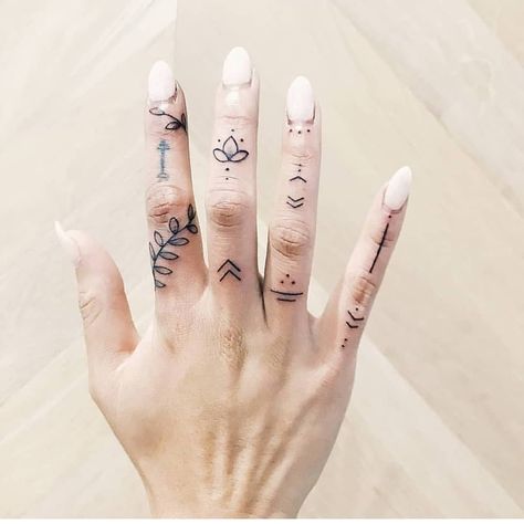 Thinking of getting a tiny tattoo? Get all your small tattoo ideas and inspo right here. Lotusblume Tattoo, Tiny Finger Tattoos, Cute Finger Tattoos, Small Finger Tattoos, Pola Tato, Tato Jari, Petit Tattoo, Finger Tats, Finger Tattoo For Women