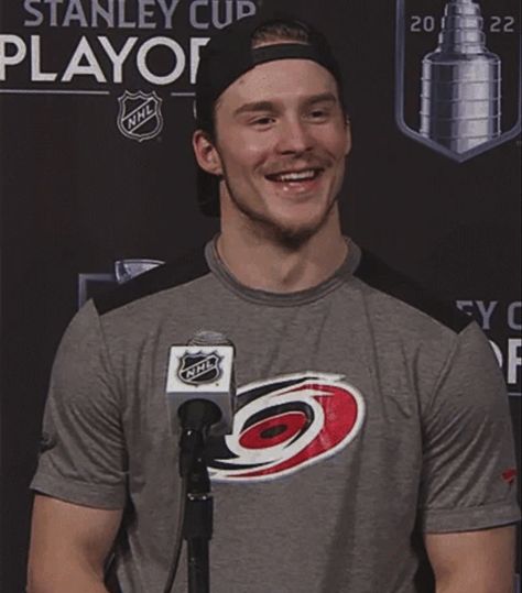 Andrew Svechnikov, Andre Svechnikov, Andrei Svechnikov, Hockey Men, Hockey Memes, Tyler Seguin, Hockey Boys, Nhl Players, Frat Boy