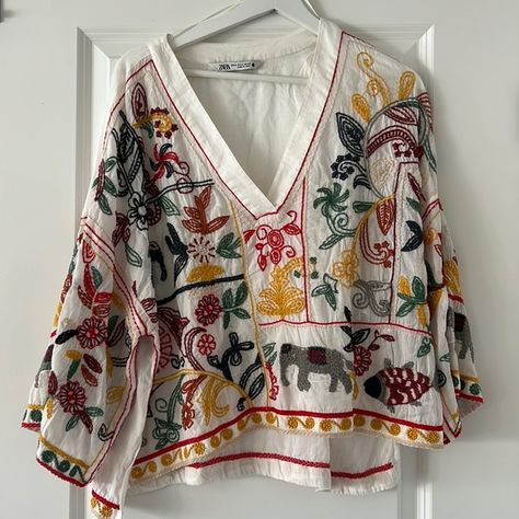 Zara embroidered lightweight cropped top. Size US M Navajo Blouses, Zara Italian Fabric, Zara Multicolor Embroidered Top For Spring, Zara Embroidered White Tops, Zara White Embroidered Tops, White Embroidered Zara Tops, Zara Embroidered Top, Summer Vest, Embroidery Top