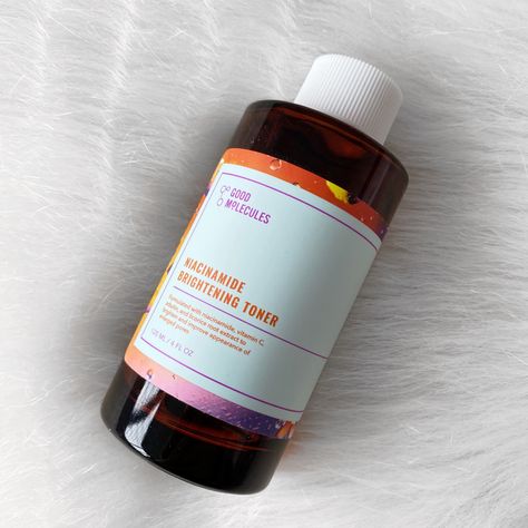 Good molecules niacinamide brightening toner #skincare #affordableskincare #skincareproducts #toner Niacinamide Brightening Toner, Good Molecules Toner, Good Molecules Niacinamide Toner, Good Molecules Skincare, Aphrodite Beauty, Niacinamide Toner, Toner Skincare, Skincare Wishlist, Good Molecules