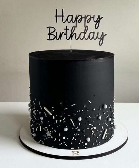 Black Cake With Sprinkles, Black White Cake Birthday, Black And Silver Cake For Men, Black Minimalist Cake, Black Cake For Men, Black And White Cake Aesthetic, Simple Black Cake, Men Cake Ideas, Black Cake Design