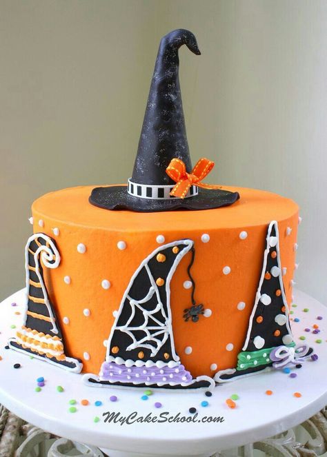 Halloween Cake Candle Drinks, Halloween Bakery, Gothic Birthday, Faux Desserts, Galletas Halloween, Halloween Torte, Scary Quotes, Witch Cake, Dessert Halloween