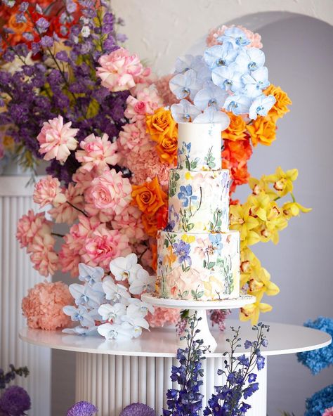 Unique Wedding Flower Ideas, 100 Barrington, Colorful Wedding Flowers, Colourful Flowers, Bright Wedding, Floral Inspiration, Colorful Wedding, Colorful Cakes, Civil Wedding