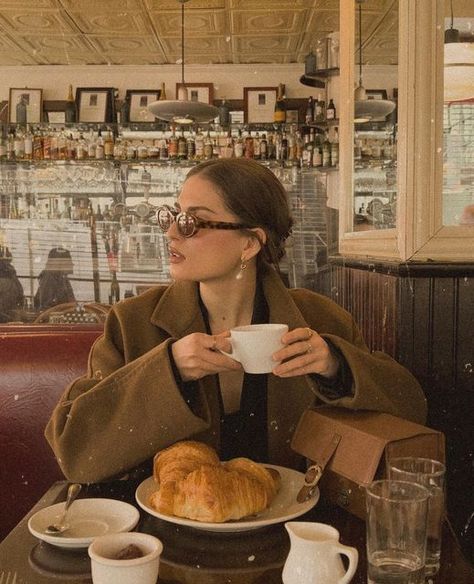 Daydreaming Cafe Pose, Fall Aesthetic Pictures, Corporate Girly, Paris Photo Ideas, Goal In Life, Cafe Pictures, England Aesthetic, Champagne Problems, My Goal In Life