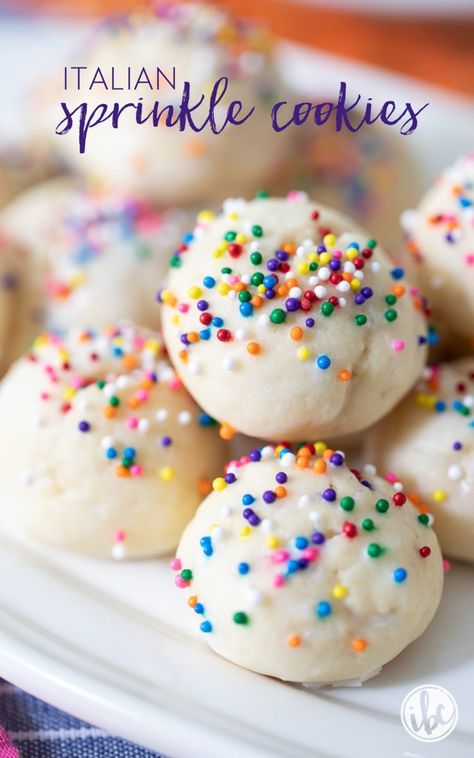 Italian Anise Cookies, Sprinkle Cookies Recipe, Cookies With Sprinkles, Sugar Spun Run, Sour Cream Cookies, Lemon Ricotta Cookies, Italian Wedding Cookies, Anise Cookies, Ricotta Cookies