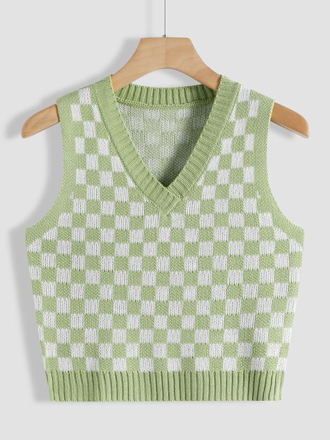 Checkered Outfit Ideas, Crochet Vest Outfit, Pattern Sweater Vest, Checkered Outfit, Funky Aesthetic, Checkered Sweater, Checker Pattern, Crochet Vest Pattern, Vest Pattern