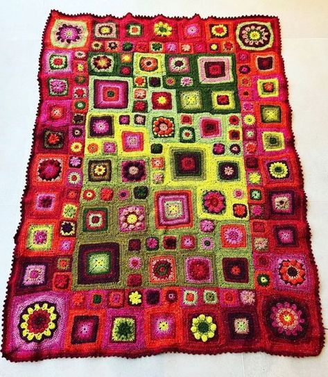 Felted Granny Square, Crazy Granny Square Blanket, Drunk Granny Square Blanket, Homage To The Granny Square, Summer Crochet Blanket, Crotchet Blankets, Colour Therapy, Crochet Classes, Crochet Eyes