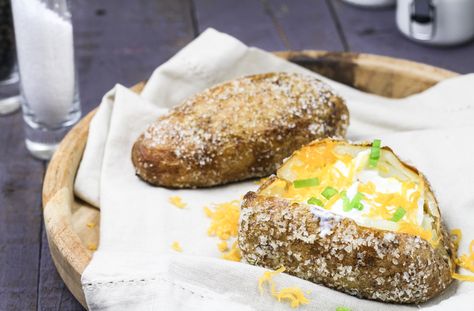 Salt Crusted Baked Potatoes | Southern FATTY Crispy Baked Potatoes, Lobster Bake, Baked Potato Recipes, Recipe Simple, Recipes Appetizers And Snacks, Potato Side Dishes, Red Lobster, Wine Sauce, Baked Potatoes