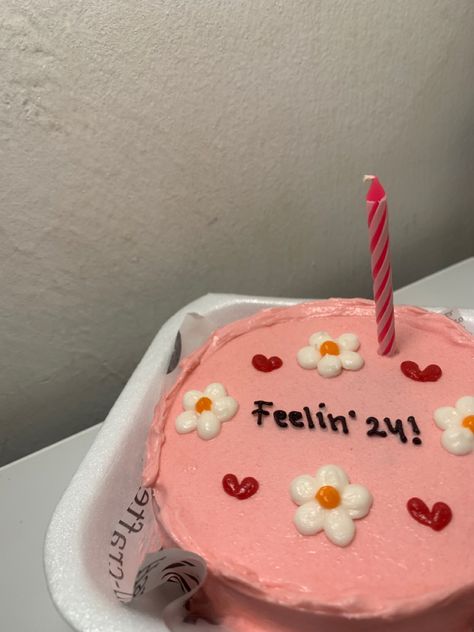 pink cake with simple design. small cake. korean lunch box cake Birthday Cake Aesthetic Quotes, Cake For 24th Birthday, 24th Birthday Ideas Cake, Cake 24th Bday, What To Write On Birthday Cake, 24 Bday Cake, Lunch Box Birthday Cake, Its My 24th Birthday, Happy Birthday 24th Birthday