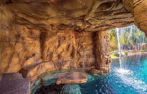 Tropical lagoon swimming pool with waterfall cave Grotto Pool, Spa Jacuzzi, Dream Backyard Pool, Luxury Swimming Pools, Lagoon Pool, Pool Landscape Design, Tropical Pool, Natural Swimming Pools, Pool Waterfall