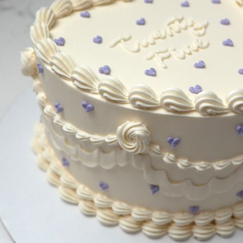 Little hearts for the win 💜 -Cake Details- Size: Mini 6” (2 layers) #emmacakes #emmacakesseattle #customcakesseattle #heartcakeseattle #vintagecakeseattle #seattle #seattlecakes Twenty Fine, Vintage Cakes, Heart Cake, Vintage Cake, July 25, Custom Cakes, Seattle, Cake, Quick Saves