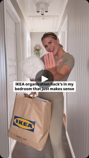 Old House Decorating, Ikea Best, Ikea Billy Hack, Ikea Furniture Makeover, Ikea Organization Hacks, Ikea Kallax Hack, Hacks Ikea, Ikea Organization, Diy Wood Shelves