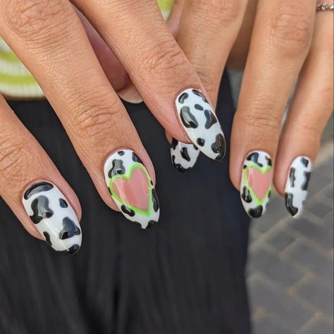 Daisy And Sweet Pea, Hoedown Throwdown, Cow Heart, Cow Print Nails, Western Nails, Black Daisy, Minimal Nails, Print Nails, Animal Print Nails