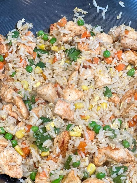 Easy Chicken Fried Rice Buffalo Dietitian, Take Out Fried Rice, Easy Chicken Fried Rice, Chicken Fried Rice Easy, Buffalo Chicken Bites, Steak Bites, Chicken Fried Rice, Power Foods, Chicken Fried