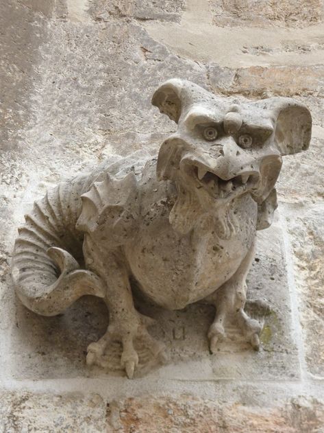 23 Eerie Photos of Gargoyles & Grotesques | Light Stalking Gargoyles Art, Gothic Gargoyles, Architectural Art, Ange Demon, Carved Stone, Angels And Demons, Medieval Art, Garden Statues, Green Man