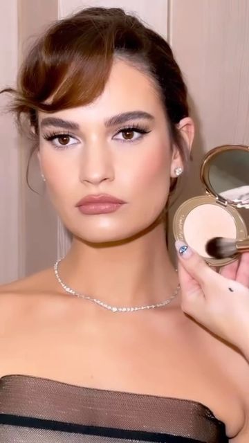 Contour Blush Highlight, Magic Serum, Supermodel Body, Critic Choice Awards, Lily James, Glowing Makeup, Shining Star, Beauty Skincare, Choice Awards