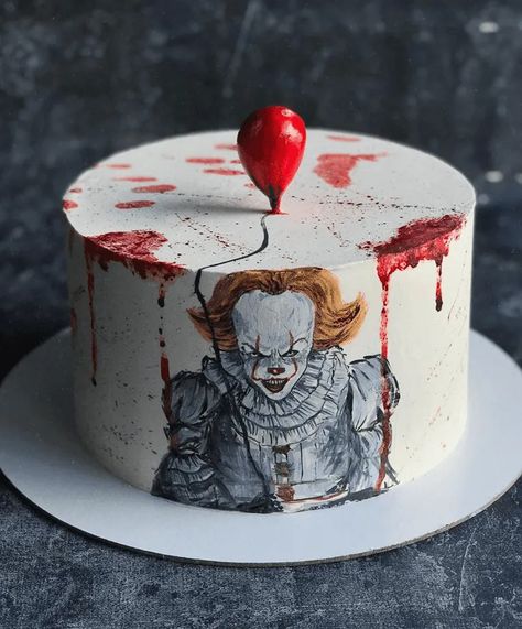 IT Cake Design Images (IT Birthday Cake Ideas) Horror Themed Cake, It Birthday Cake, 2d Cake, Halloween Cake Design, Horror Cake, Birthday Drip Cake, Cake Design Images, Pasteles Halloween, Anniversary Cupcakes