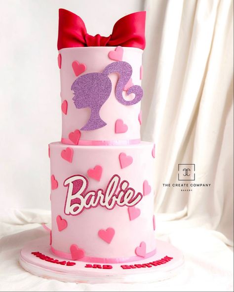 The Create Cake Company on Instagram: "If Barbie was a person it would be this two tiered gorgeous cake 😍 As we are still in the Barbie era, hit the link in bio to order a customized themed #barbie cake for your kid or loved ones. #thecreatecompany #thecreatecompanyng" Barbie Cake Two Tier, Elmo Birthday Cake, Old Barbie Dolls, Barbie Birthday Cake, 2 Tier Cake, Barbie Theme, Elmo Birthday, Barbie Cake, Barbie Birthday