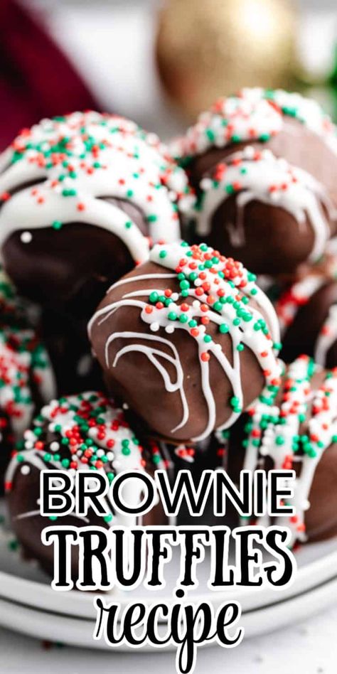 Christmas Brownie Truffles are the ultimate holiday treats! These fudgy, rich truffles are perfect for chocolate lovers. With their brownie centers and chocolate coatings, they'll be favorites for kids and adults alike! Homemade Truffles | Holiday Cookies | Holiday Baking | Christmas Desserts | Candy Recipes Homemade | Homemade Candies | Dessert Recipes Easy | Just Desserts | Baking Recipes | Cake Pop Recipes | Christmas Truffles Recipe, Baking Recipes Cake, Brownie Pops Recipe, Brownie Truffles Recipe, Healthy Candy Recipes, Cake Pop Recipes, Christmas Brownie, Truffle Recipe Christmas, Brownie Truffles