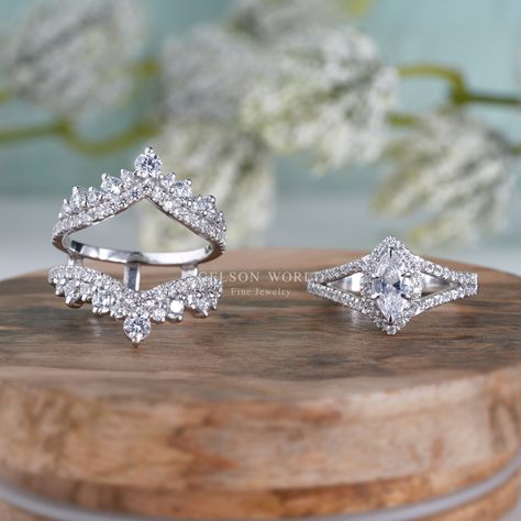 💍 𝐈𝐭𝐞𝐦 𝐃𝐞𝐬𝐜𝐫𝐢𝐩𝐭𝐢𝐨𝐧 💍 Art Deco Bridal Engagement Ring With Enhancer, Enhancer Wedding Ring Sets For Women, Moissanite Ring Guard Set Marquise Halo Ring Jacket Set, Unique Design and Style By Gelson World.  💍 𝐌𝐄𝐓𝐀𝐋 💍 ✶Solid 10K/14K Yellow/White/Rose Gold ✶ Solid 925 Sterling Silver ✶ Rhodium Plated 💍 𝐌𝐀𝐈𝐍 𝐒𝐓𝐎𝐍𝐄 💍 ✶ Stone Shape : Marquise Cut ✶ Stone Type : Moissanite  ✶ Stone Size : 8x4 MM ✶ Carat Weight : 0.50 Ct ✶ Moissanite Color : Near Colorless ✶ Moissanite Clarity : VVS1   💍 𝐒𝐈𝐃𝐄 𝐒𝐓𝐎𝐍𝐄𝐒 💍 ✶ Stone Shape : Round Cut  ✶ Stone Type : Moissanite ✶ Moissanite Color : Near Colorless ✶ Moissanite Clarity : VVS1 💍 𝐓𝐎𝐓𝐀𝐋 𝐂𝐀𝐑𝐀𝐓 𝐖𝐄𝐈𝐆𝐇𝐓 💍 ✶ Total Carat Weight : 2.35 Tcw 💍 𝐏𝐑𝐎𝐃𝐔𝐂𝐓 𝐈𝐍𝐂𝐋𝐔𝐃𝐄𝐒 💍 ✶ Engagement Ring ✶ Jewelry Ring Designs Silver Unique, Engagement Rings With Jackets, Oval Engagement Ring With Jacket, Art Deco Engagement Ring Marquise, Engagement Ring With Enhancer, Ring Jackets, Ring With Enhancer, Marquise Engagement Ring Set, Wedding Ring Jackets