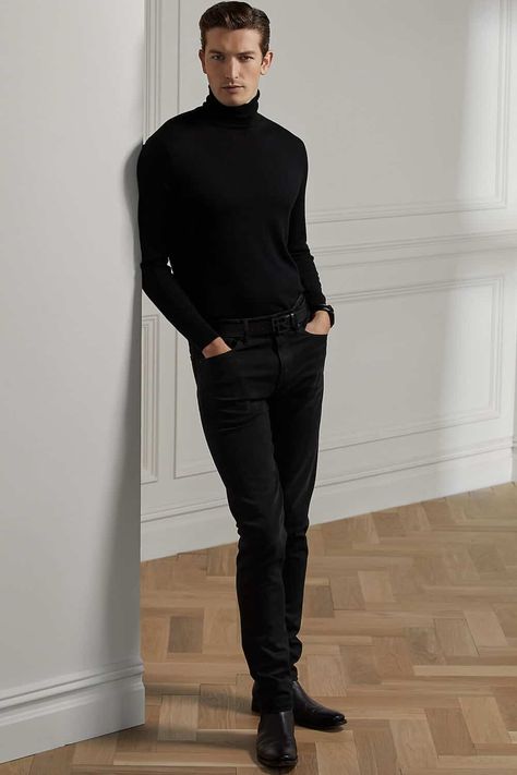 Mens Black Jeans Outfit, Turtle Neck Outfit Men, Jeans Outfit Inspiration, Turtleneck Outfit Men, Black Turtleneck Outfit, 60s Fashion Trends, Boots Men Outfit, Cool Looks, Black Outfit Men