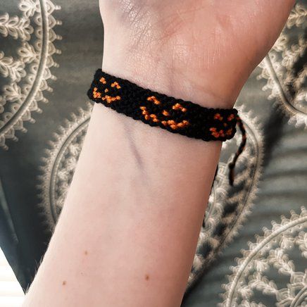 Normal pattern #157757 variation #317764 | BraceletBook Jackolantern Face, Jack O Lantern Faces, Pumpkin Autumn, Bracelet Ideas, Friendship Bracelet Patterns, Halloween Pumpkin, Spooky Halloween, Autumn Fall, Bracelet Patterns