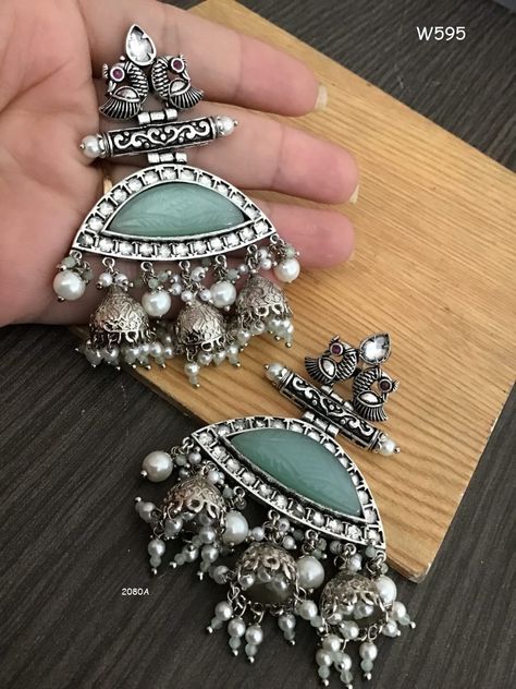 Antique Silver Jewelry Indian, Oxidised Jhumka, Keep Smile, Trendy Silver Jewelry, Vintage Indian Jewelry, Indian Wedding Jewelry Sets, Pretty Jewelry Necklaces, Antique Silver Jewelry, Fancy Jewellery Designs