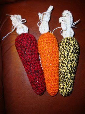 Free Crocheted Indian Corn and Fall Squash & Gourds patterns – Felting Crochet Indian Corn Free Pattern, Crochet Fall Decor, Thanksgiving Crochet, Fall Crochet Patterns, Indian Corn, Crochet Fruit, Crochet Food, Fall Patterns, Corn On The Cob