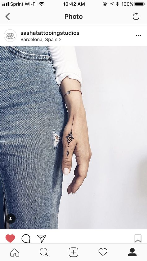 Finger Hands, Hand Tattoo, Pattern Tattoo, Little Tattoos, I Tattoo, Hand Tattoos, Tatting, Tattoo Ideas, Tattoos