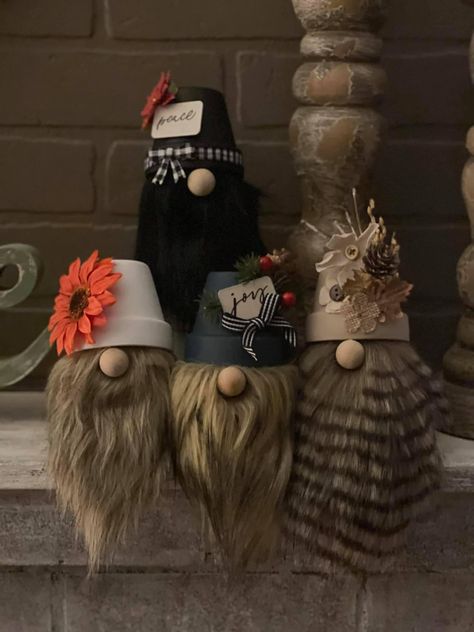 Potheads Gnomes, Gnome Plant Pot, Hunter Gnome, Hunting Gnomes Diy, Animal Gnomes Diy, Sister Crafts, Winter Wreath Diy, Flip Flop Wreaths, Fall Vegetables