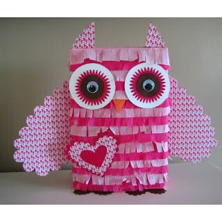 owl pinata Homemade Valentine Boxes, Valentine Classroom, Kids Valentine Boxes, Valentine Card Box, Owl Valentines, Valentine Mailbox, Valentine Day Boxes, Owl Party, Homemade Valentines