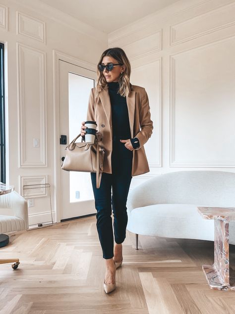 The Drop Women's Blake Long Blazer curated on LTK Beige Blazer Outfits Women Work, Camel Blazer Outfits Women, Long Blazer Outfit, Camel Blazer Outfit, Blazer Outfits Women, Classic Chic Outfits, Camel Outfit, Jeans Outfit For Work, Black Blazer Outfit