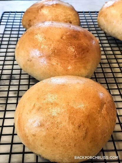 I knew I wanted to make my own bread bowls to go with this easy potato soup. I discovered a method using Rhodes frozen bread dough and adapted a favorite potato soup recipe using Simply Potatoes. Both are just as easy to make as they are delicious! It’s elegant enough for a sit-down luncheon (if we were doing that sort of thing!) and easy enough to throw together for a quick weeknight meal. You can also use these bread bowls for dips– I’m seeing it surrounded by colorful veggies! Eit… Soup With Bread, Sandwich Buns, Burger Sandwich, Bread Bowl Recipe, Simply Potatoes, Potato Soup Easy, Frozen Bread Dough, Cream Of Celery Soup, Potato Soup Recipe