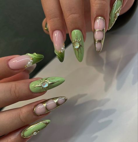 Green Butterfly Nail Designs, Poison Ivy Nails, Jade Nails, Green Acrylic Nails, Nail Designs Ideas, Edgy Nails, Girly Acrylic Nails, Metallic Nails, Nail Fashion