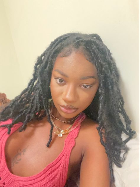 Layered Locs, Woman With Locs, Pretty Locs, Glamour Makeup Looks, Black Hippy, Vacation Hairstyles, Pretty Hair Color, Hairdos For Curly Hair, Love Your Hair