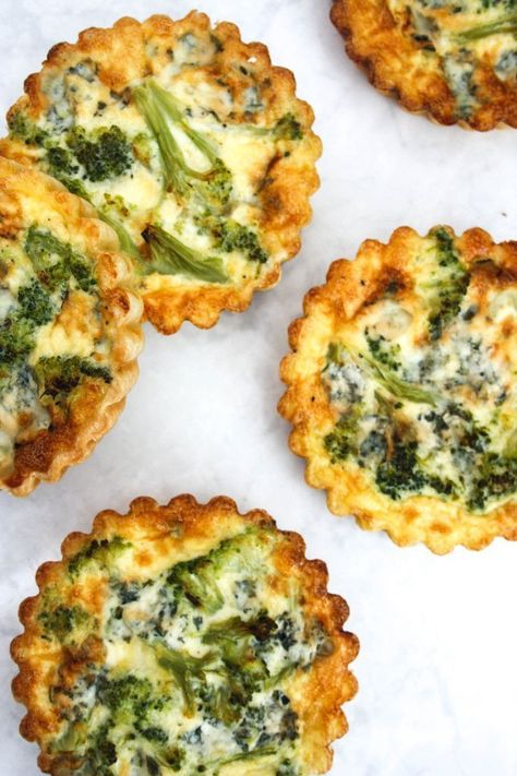 Broccoli Tart, Cream Broccoli, Cheese Tartlets, Blue Cheese Tart, Savoury Tarts, Cheese Broccoli, Pastry Appetizer, Cheese Tart, Cheese Quiche