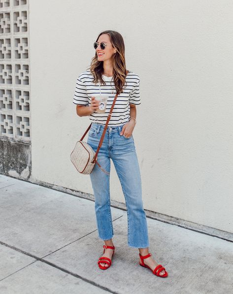 Red Sandals Outfit, Flat Sandals Outfit, Sandals Outfit Summer, Austin Fashion, Teenage Clothing, Austin Style, Urban Fashion Trends, Sandals Outfit, Trendy Outfits For Teens