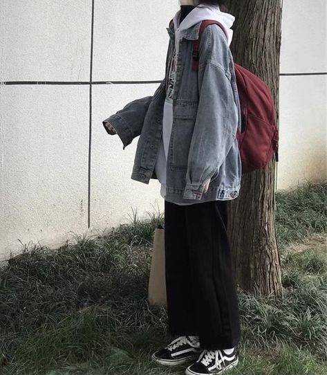 Korean Oversized Outfit Girl, Korean Oversized Outfit, Masculine Girl Outfits, Korean Tomboy Outfits, Masculine Girl, Korean Outfit Street Styles, Oversized Outfit, Tomboy Style Outfits, Modest Fashion Outfits