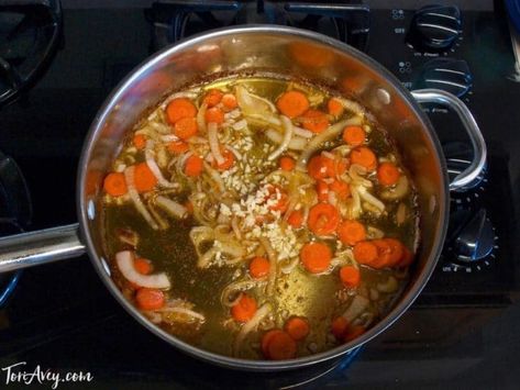 Chicken Okra Stew - Simple and tasty stew made with okra, chicken, carrots and North African spices. Delicious one-pot meal. | #chicken #okra #stew #dinner #onepotmeal #TorisKitchen Chicken And Okra, Stew Dinner, Chicken Carrots, Okra Stew, African Spices, Healthy Remedies, Okra Recipes, One Pot Dinner, Savory Chicken