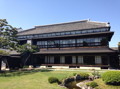 Japanese Mansion, Dojo Design, Japanese Traditional Architecture, Japan Traditional House, Asian House, Japanese Home Design, Japanese Style House, Traditional Japanese House, Japanese Castle