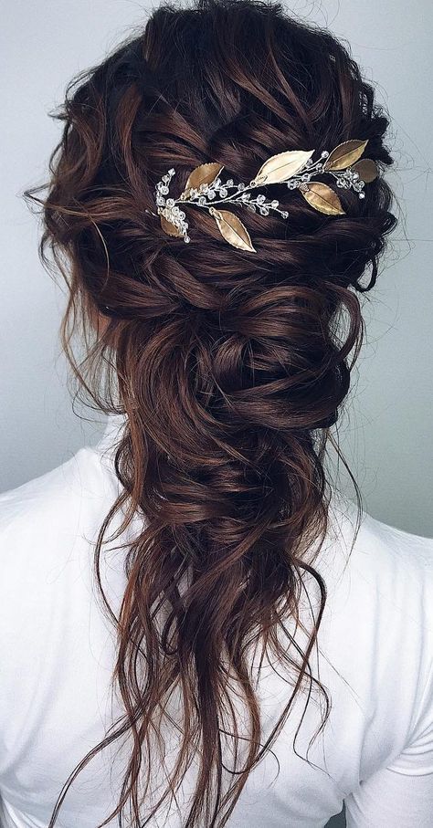 The Best And Most Loved Bridal Hairstyles 2019 - Page 4 of 34 - belikeanactress. com Simple Elegant Hairstyles, Short Bridal Hair, Winter Wedding Hair, Formal Hairstyles For Long Hair, Dunner Wordend Haar, Bridal Hair Updo, Wedding Hair Inspiration, Trending Haircuts, Hair Beads